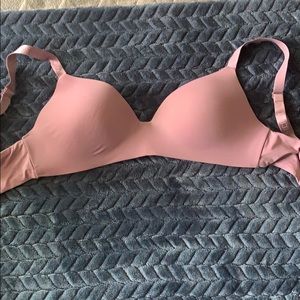 Victoria’s Secret Bra 32DD